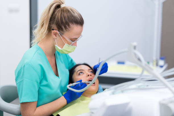Best Emergency Root Canal Treatment in Parklawn, CA
